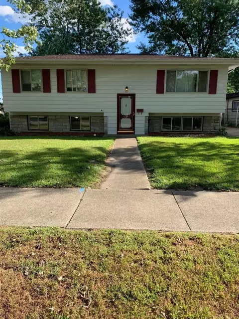 727 E 40th Pl, Griffith, IN 46319 photo 1