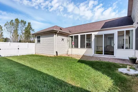8102 Pointe Dr, Crown Point, IN 46307 photo 19