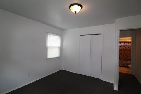 5238 E 10th Ave, Gary, IN 46403 photo 9