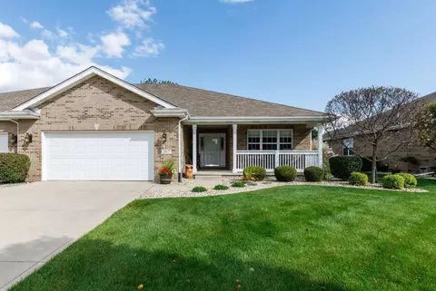 2017 Northwinds Dr, Dyer, IN 46311 photo 1