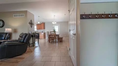 228 Juniper St, De Motte, IN 46310 photo 5