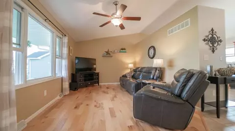 228 Juniper St, De Motte, IN 46310 photo 19