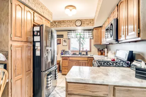 742 N Forest Ave, Griffith, IN 46319 photo 4
