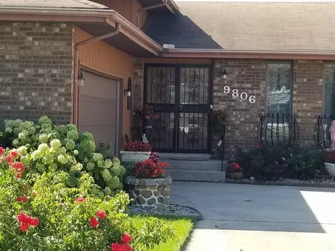 9806 Johnson St, Crown Point, IN 46307 photo 3