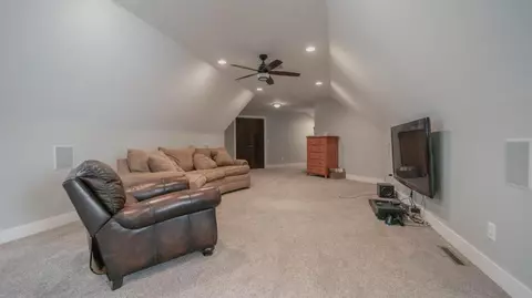 177 E Arabian Ct, Valparaiso, IN 46383 photo 37