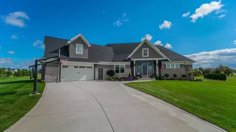 177 E Arabian Ct, Valparaiso, IN 46383 photo 1