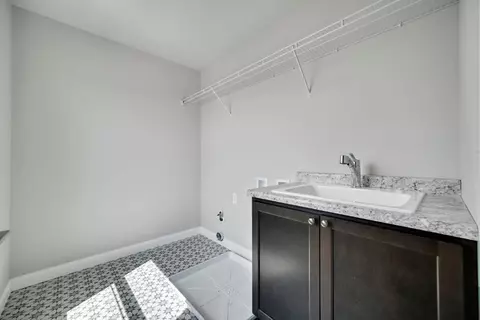 10485 Georgetown Dr, De Motte, IN 46310 photo 18
