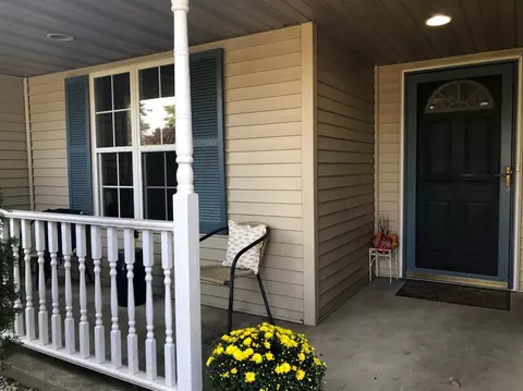 53 E Pine St, Wheatfield, IN 46392 photo 2