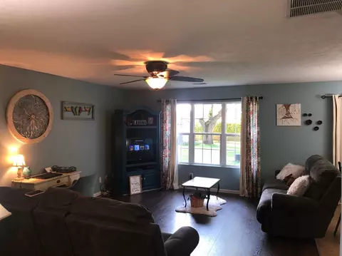 53 E Pine St, Wheatfield, IN 46392 photo 6