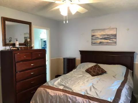 53 E Pine St, Wheatfield, IN 46392 photo 12