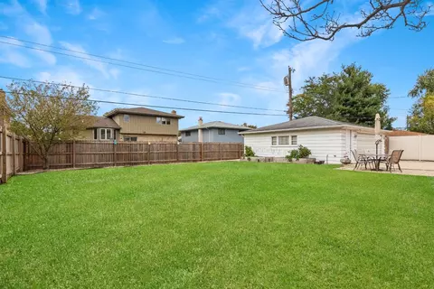 8440 Forest Ave, Munster, IN 46321 photo 22
