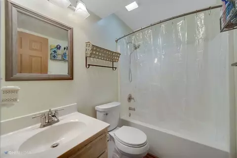 502 Galway Dr, Valparaiso, IN 46385 photo 16