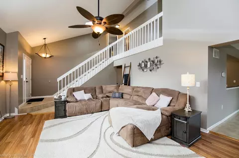 8971 King Pl, Crown Point, IN 46307 photo 5