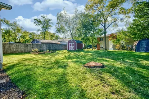 223 S West St, Crown Point, IN 46307 photo 4