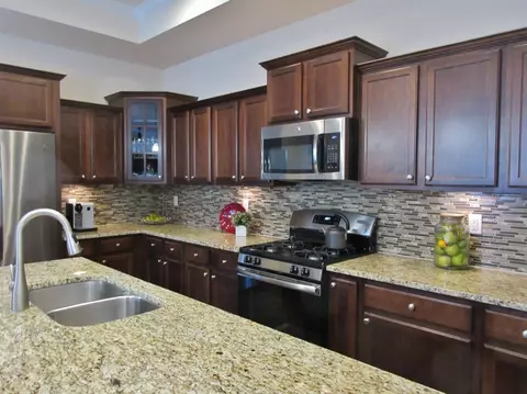 2822 Rustic Crooked Cir, Valparaiso, IN 46385 photo 15