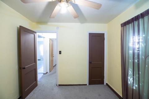 1324 Marshall Pl, Gary, IN 46404 photo 13