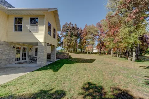 130 E 1100, Wheatfield, IN 46392 photo 23
