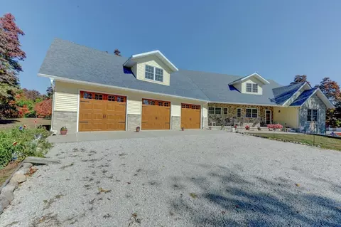 130 E 1100, Wheatfield, IN 46392 photo 2