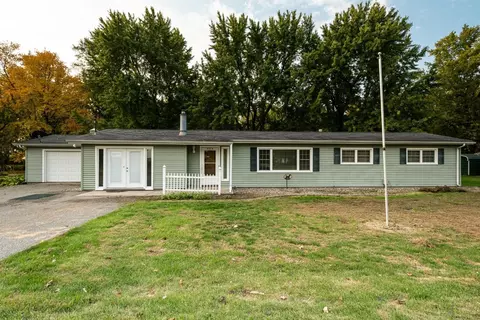 904 E Main St, La Crosse, IN 46348 photo 1