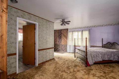 904 E Main St, La Crosse, IN 46348 photo 9