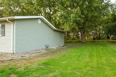 904 E Main St, La Crosse, IN 46348 photo 12