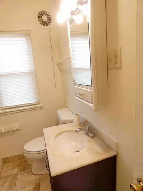 439 Ellsworth St, Gary, IN 46404 photo 10