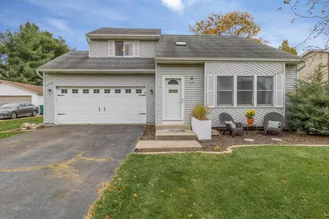3248 Rustic Ln, Crown Point, IN 46307 photo 1