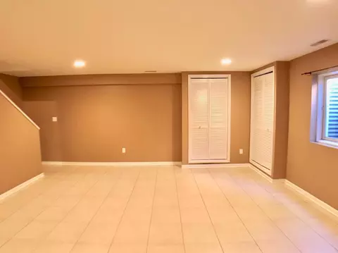 1147 Harbor Way, Burns Harbor, IN 46304 photo 13