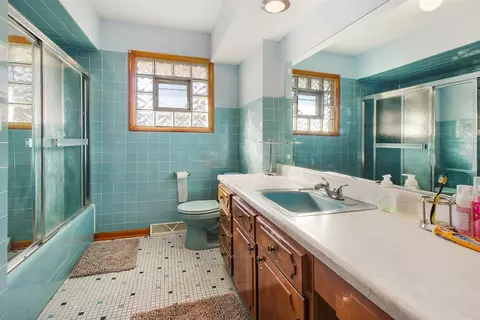 940 Cherry St, Hammond, IN 46324 photo 8