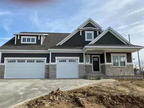 4704 Downing Dr, Valparaiso, IN 46383 photo 1