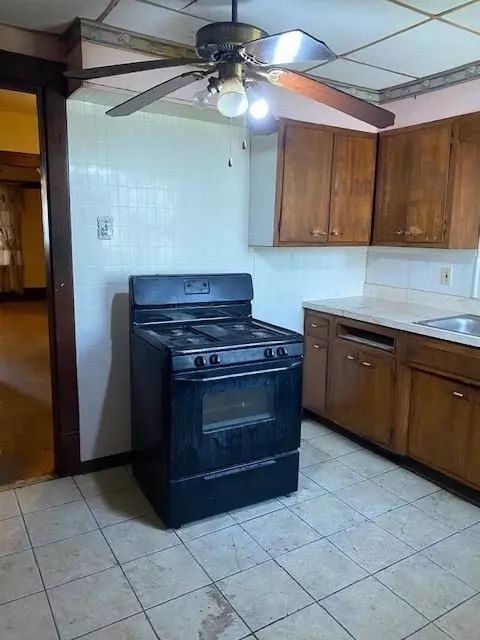 422 Fillmore St, Gary, IN 46402 photo 6
