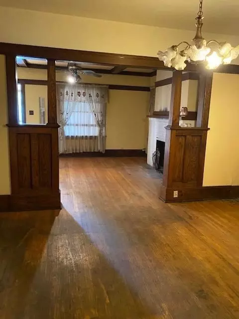 422 Fillmore St, Gary, IN 46402 photo 5