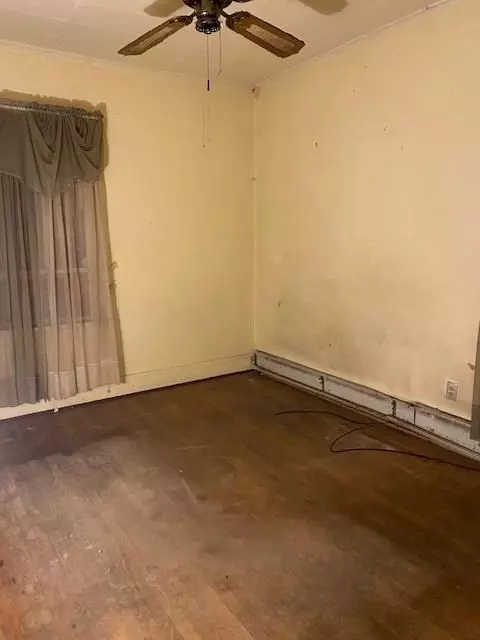 422 Fillmore St, Gary, IN 46402 photo 8