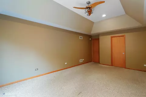 9908 Forest St, Dyer, IN 46311 photo 12