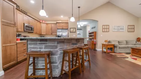 447 Hightower Dr, Valparaiso, IN 46383 photo 11