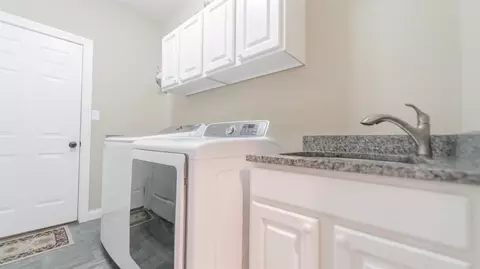 447 Hightower Dr, Valparaiso, IN 46383 photo 29