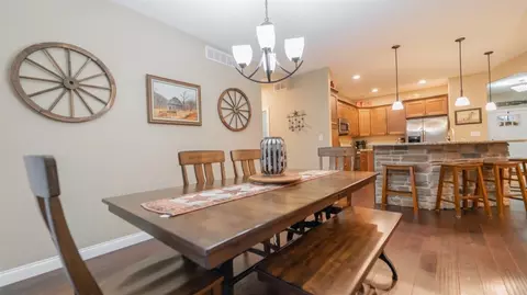 447 Hightower Dr, Valparaiso, IN 46383 photo 13