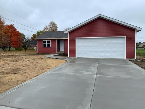 925 4th Ave, De Motte, IN 46310 photo 1