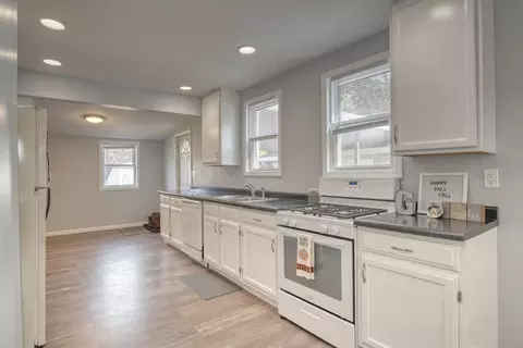 3574 E 1300, Wheatfield, IN 46392 photo 5
