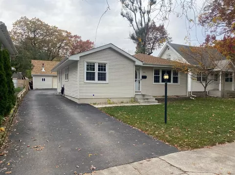 406 S Broad St, Griffith, IN 46319 photo 2