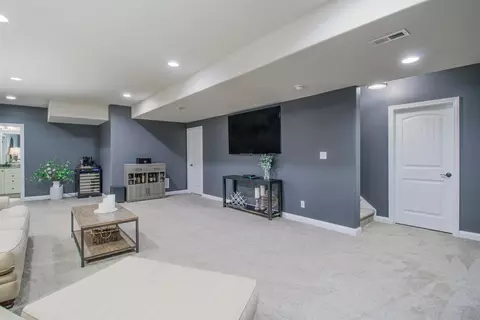 16 Kipling Dr, Valparaiso, IN 46383 photo 37