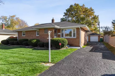 8209 Jackson Ave, Munster, IN 46321 photo 2