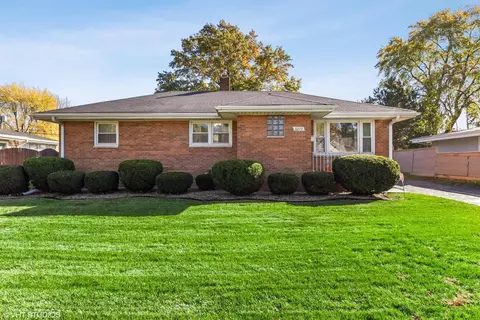8209 Jackson Ave, Munster, IN 46321 photo 1