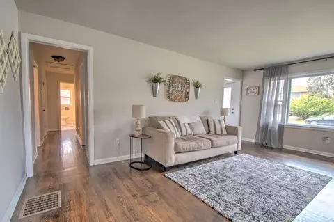 6700 Hickory Ave, Gary, IN 46403 photo 6