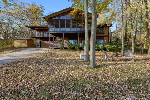 340 E Bellevue Ave, Beverly Shores, IN 46301 photo 19