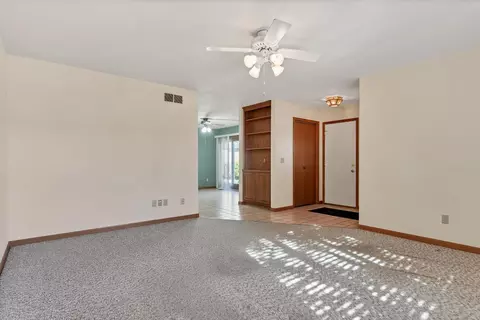 418 Commanche Dr, Lowell, IN 46356 photo 3