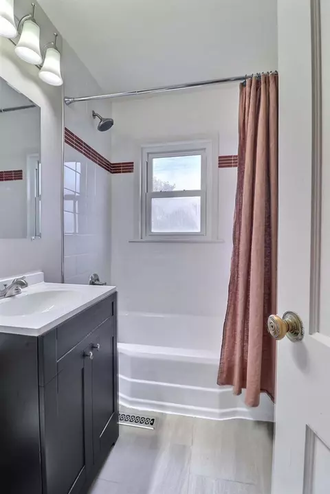 641 N Lafayette St, Griffith, IN 46319 photo 13