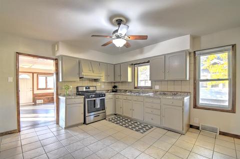 727 Spruce St, Hammond, IN 46324 photo 6