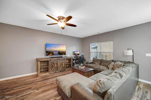 450 Greenbrier Ln, Lowell, IN 46356 photo 5