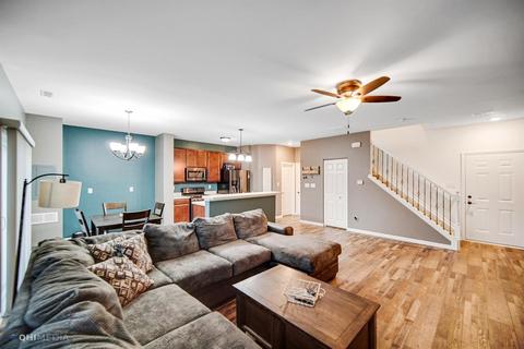450 Greenbrier Ln, Lowell, IN 46356 photo 4
